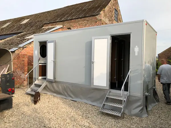 Luxury Toilet Trailer