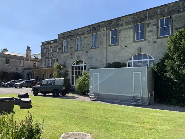 Deluxe Loo Hire