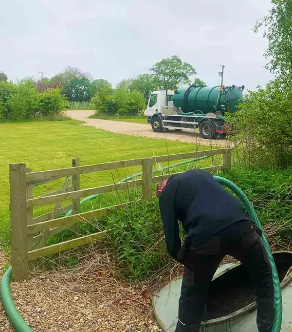 Cesspit waste removal & emptying